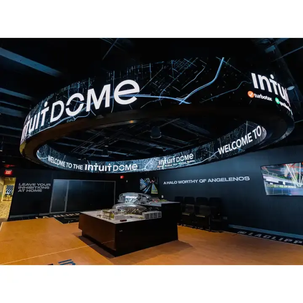 Indoor Full Color Flexible Irregular 4K LED HD Display Screen P1.875 P2 Indoor Advertising LED Display Flexible Led Soft Screen